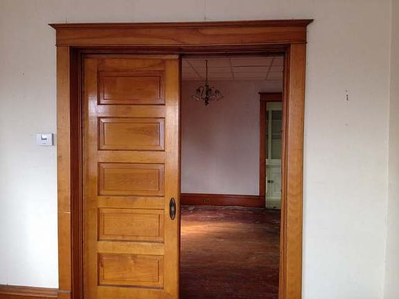 5th image of 716 1st Ave S #S