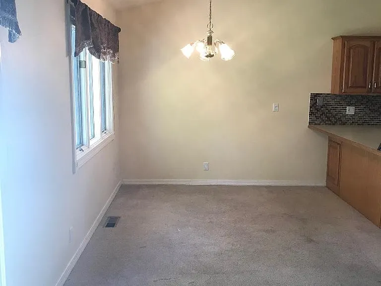621 Buckingham Dr — Photo 7