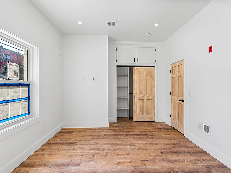 708 N 43rd St #2 — Photo 15