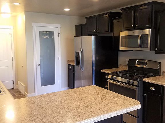 3rd image of 14587 S Heatherly Ln