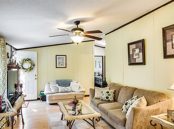 5th image of 3043 Denwood Dr