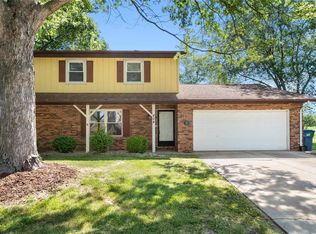 604 Saint John Dr, Belleville, IL