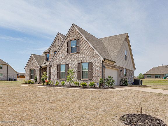 4th image of 7309 Belle Manor Dr