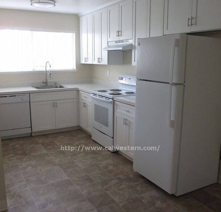 1st image of 548 S Fair Oaks Ave APT 2