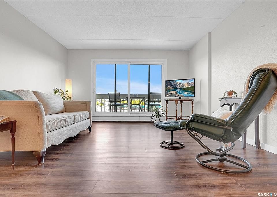 Roberts Plaza Apartments Regina, SK Zillow