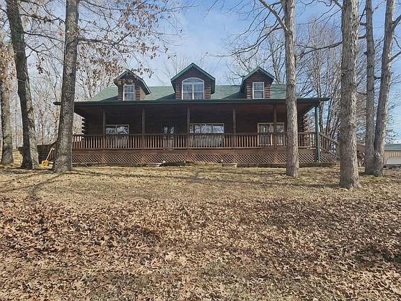 3rd image of 440 Hiawatha Road