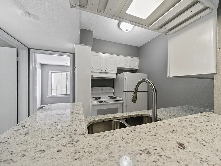 1045 Shook Ave #134 — Photo 19