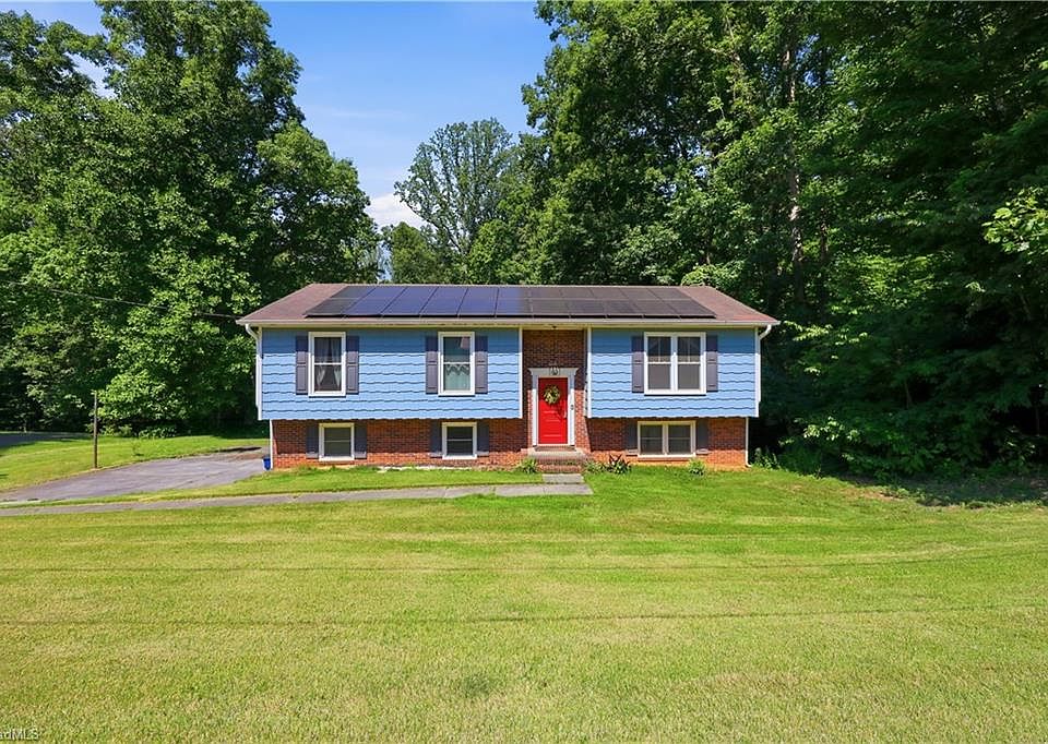 1st image of 4810 Hemphill Dr