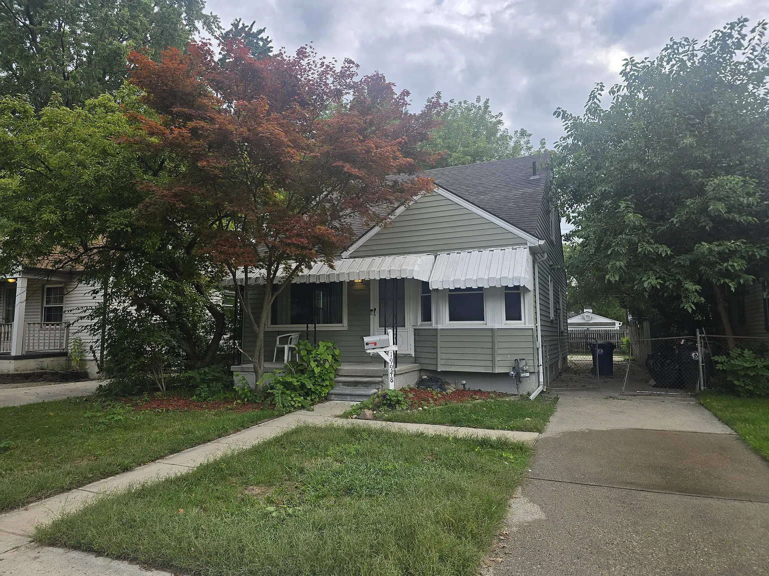 3 bed, 1600 sqft, $1,700 — Photo 1
