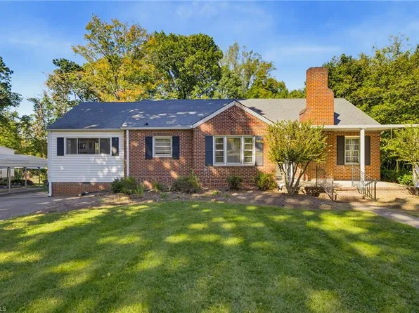2206 Woodland Dr, Reidsville, NC 27320