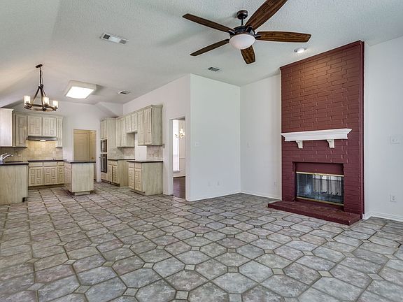 4th image of 7716 Meadowlark Dr