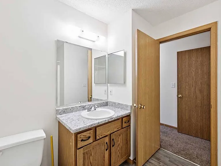 Northbrook Apartments — Photo 336