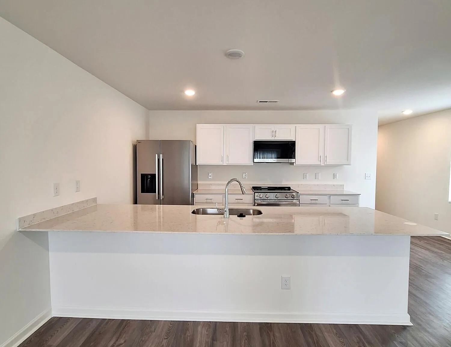 3 bed, 2.5 bath, $1,775 — Photo 4