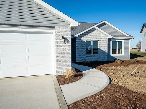 2nd image of 430 Cottonwood Ct