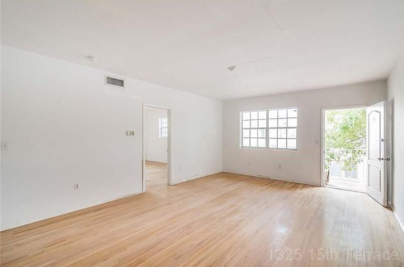 1st image of 1325 15th Ter APT 4