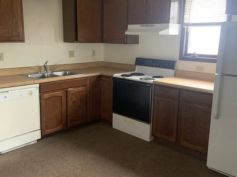 1701 University Dr #7 — Photo 9