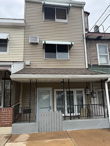415 E 5th St #1 Photo 1