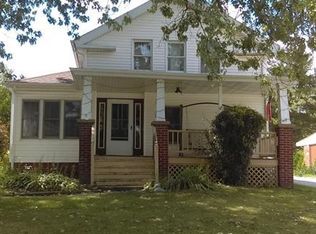 1360 Ridge Rd, Hinckley, OH 44233