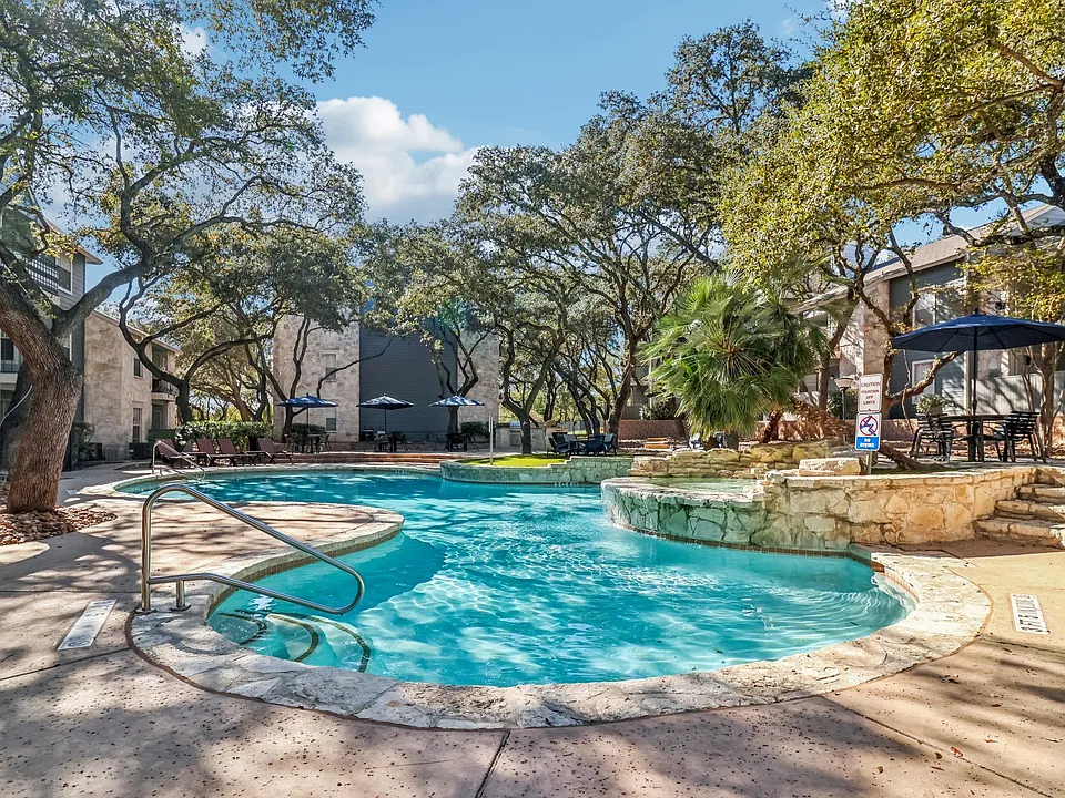 Rock Canyon Apartments