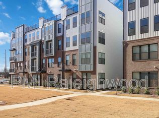 1247 Shaw View Aly #201, Raleigh, NC 27601