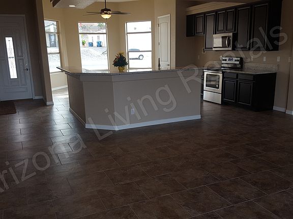 3rd image of 3641 Texoma Dr