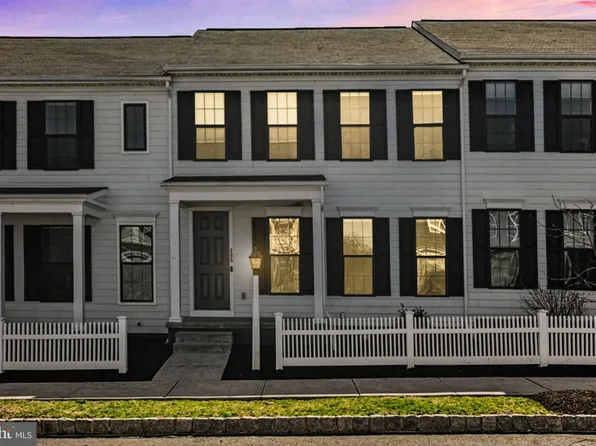 205 Hoke Farm Way, Mechanicsburg, PA 17050