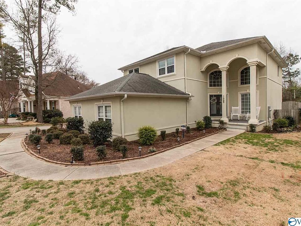 1st image of 1668 Longleaf Dr NW