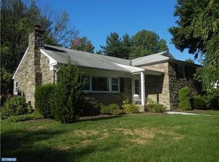2728 Stony Creek Rd, Broomall, PA 19008
