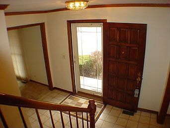 3rd image of 1327 E Eton Dr