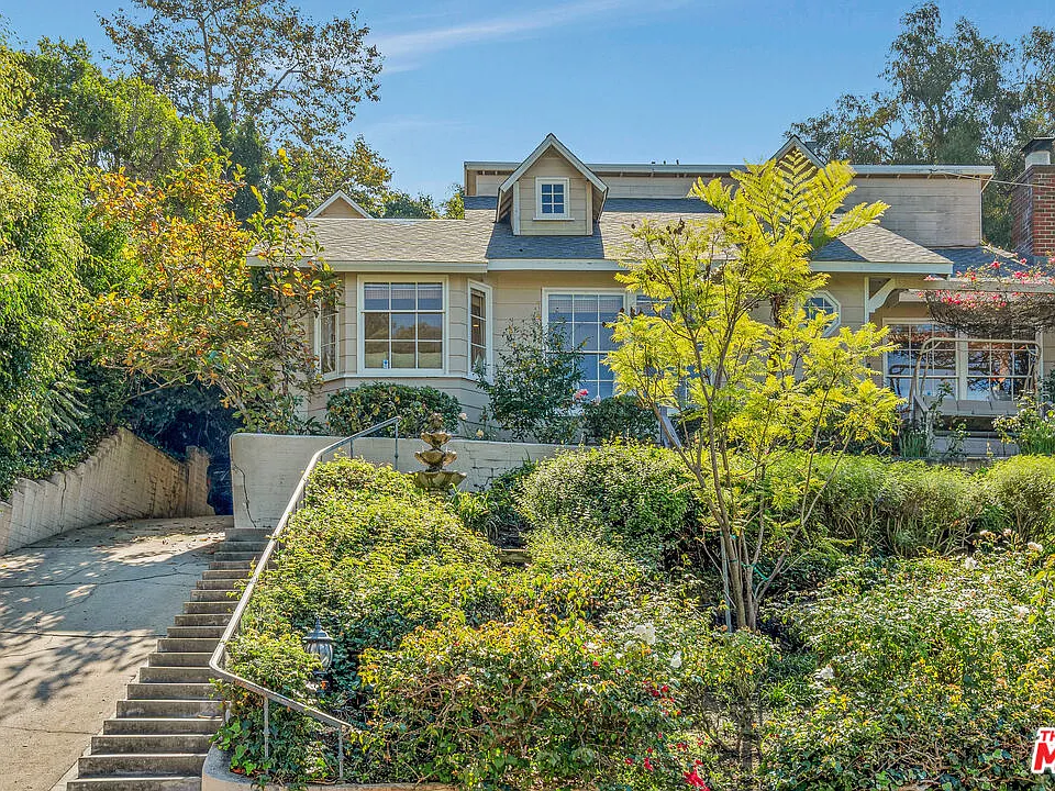 3331 Bennett Dr
