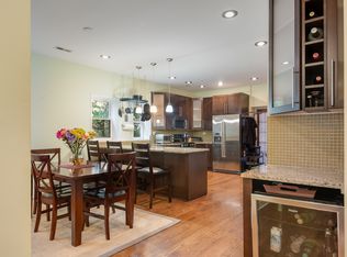 6967 N Sheridan Rd APT 1, Chicago, IL 60626