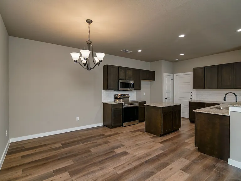 712 Harvest Moon Dr — Photo 8