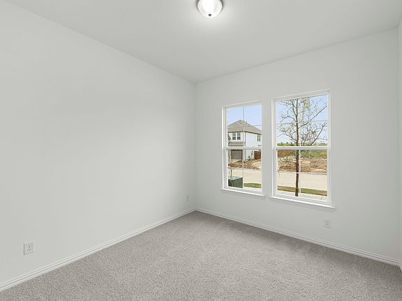 Aster Park - Graham Interior Image 4