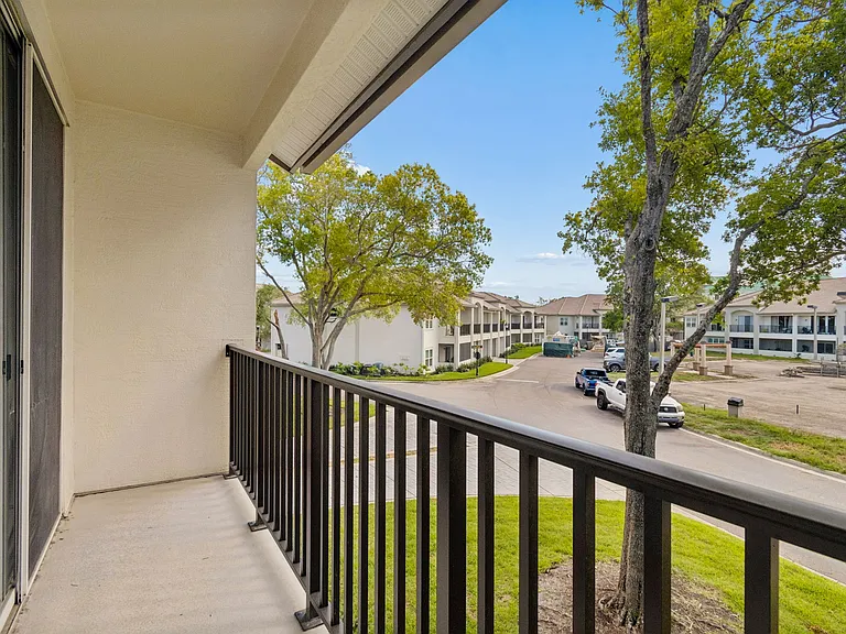 1010 Normandy Trace Rd — Photo 32
