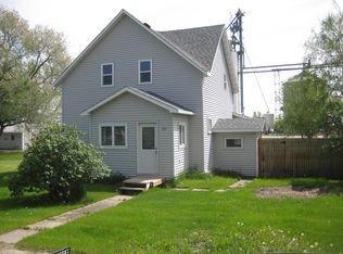29 N 5th St, Groton, SD 57445
