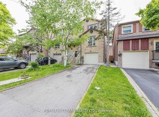 131 Cottonwood Ct, Markham, ON L3T 5W9