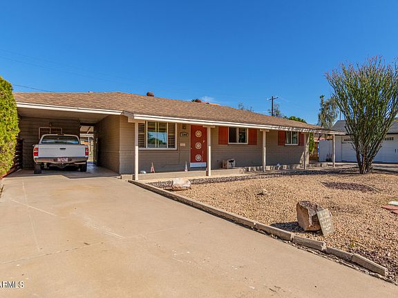 3rd image of 2340 E Turney Ave