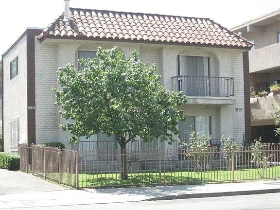 5th image of 10836 Camarillo St