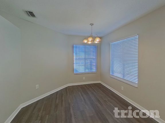 4th image of 31420 Triborough Dr