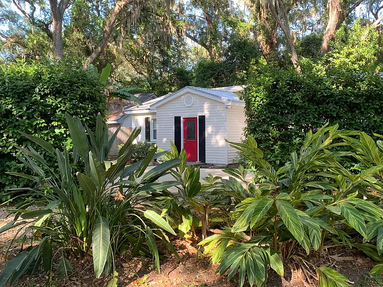 324 Pine St — Photo 1