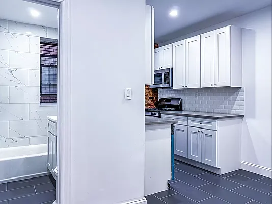 Rented by Voro New York | media 17