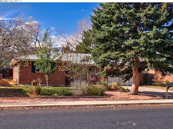 2nd image of 207 Iroquois Dr
