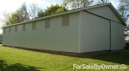 Pole Barn 40 ft x 70 ft