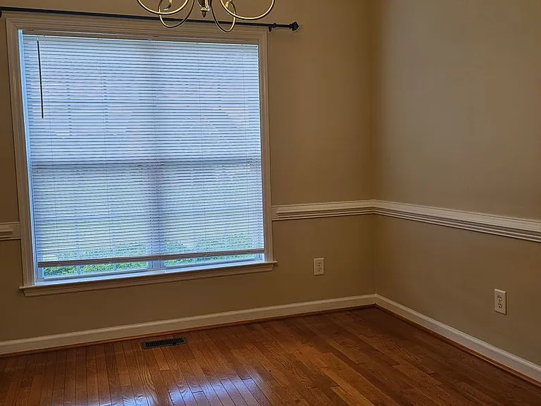 205 Stillwater Creek Dr — Photo 5