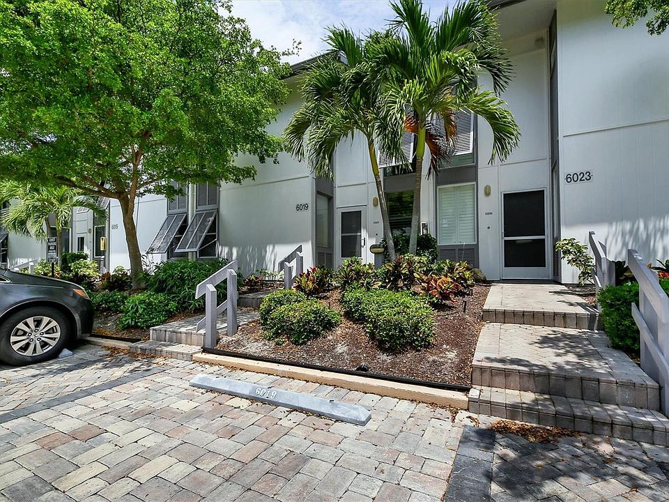 1st image of 6019 W Peppertree Way #236