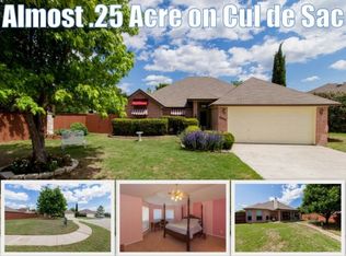 4205 Woodcrest Ct, Haltom City, TX 76137