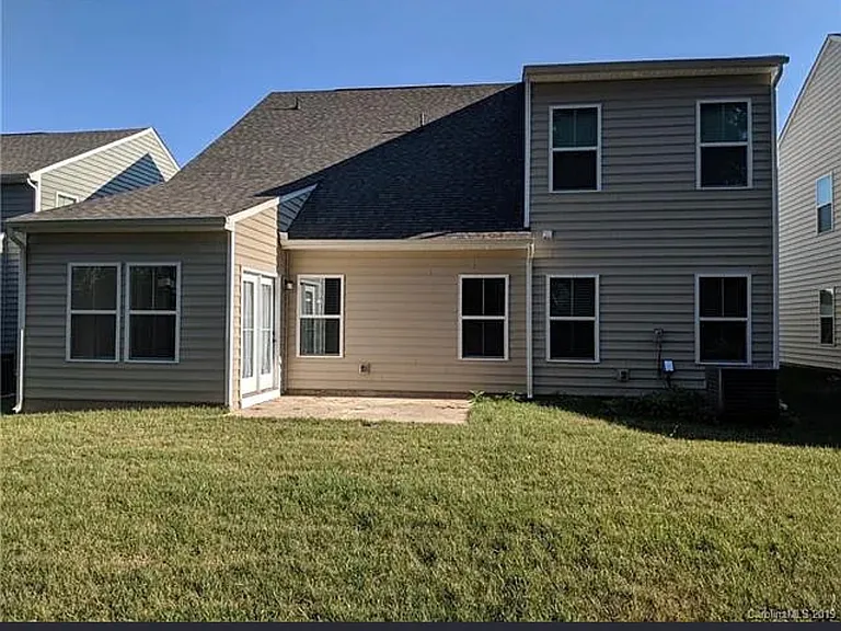 6828 Carradale Way — Photo 17