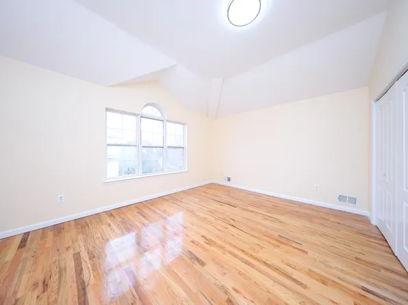 4 Marisa Court image 15 of 30