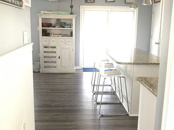 Entry way into kitchen