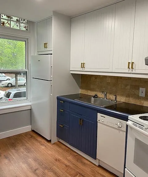 32 Winchester St #1 — Photo 2